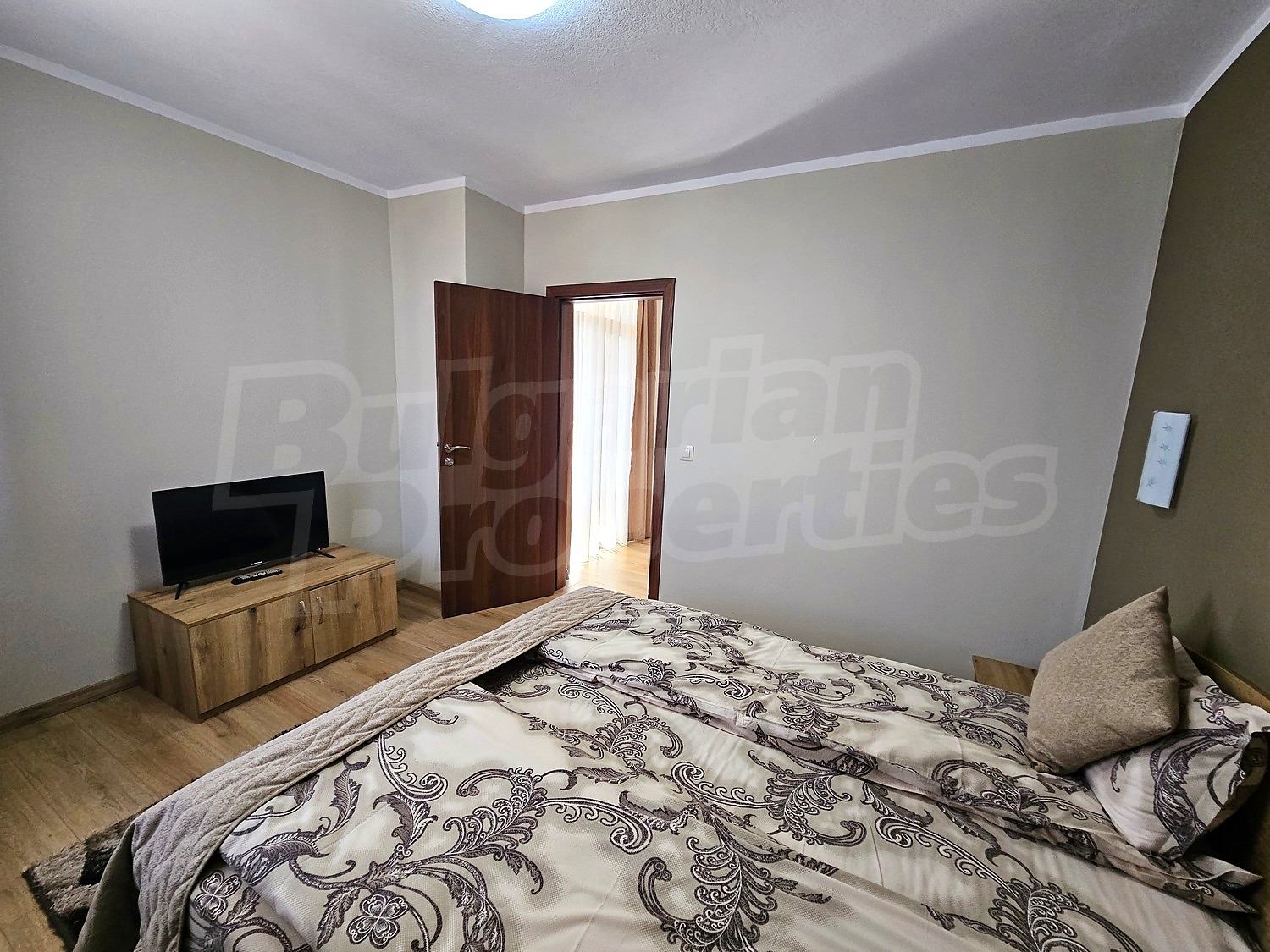 Gallery Picture 27