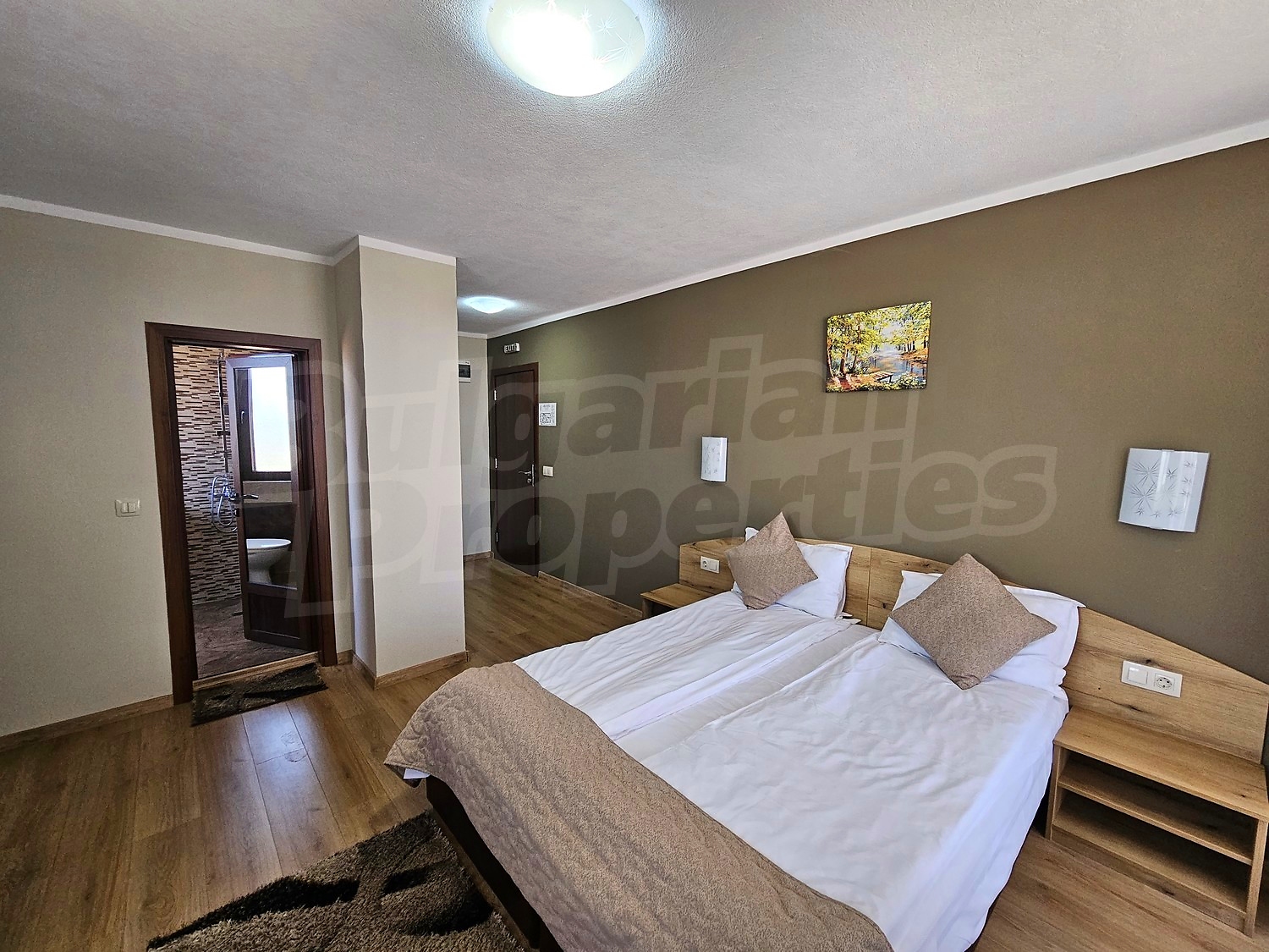 Gallery Picture 35