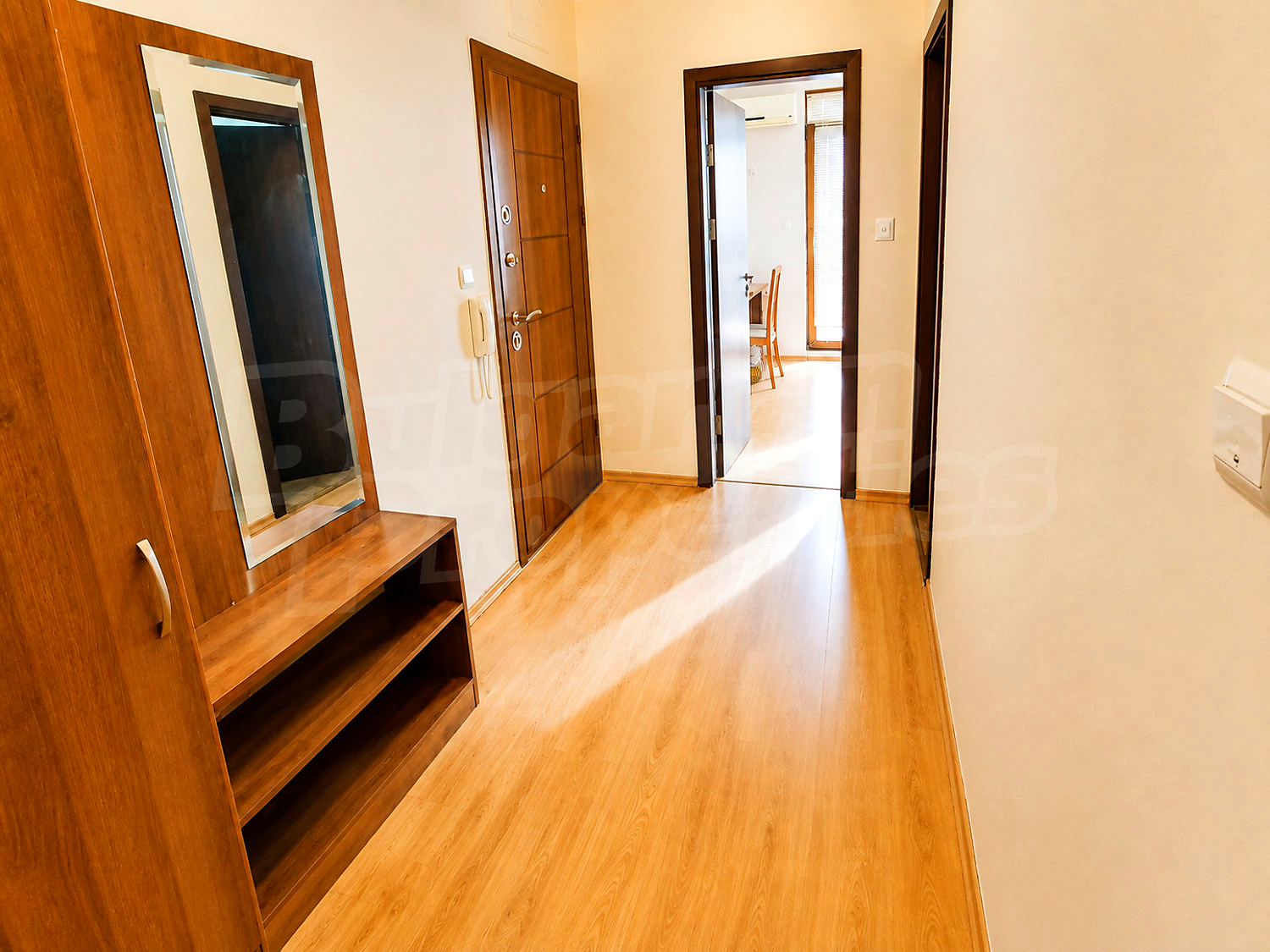 Gallery Picture 7