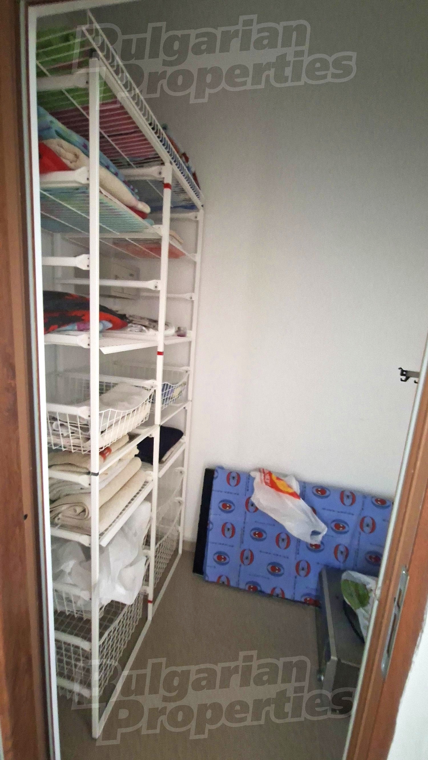 Gallery Picture 12
