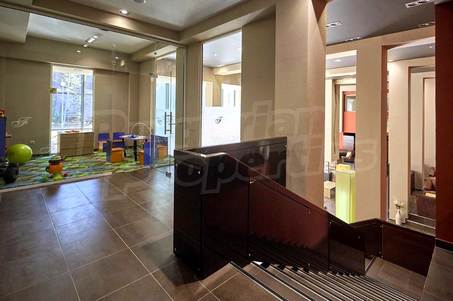 Gallery Picture 58