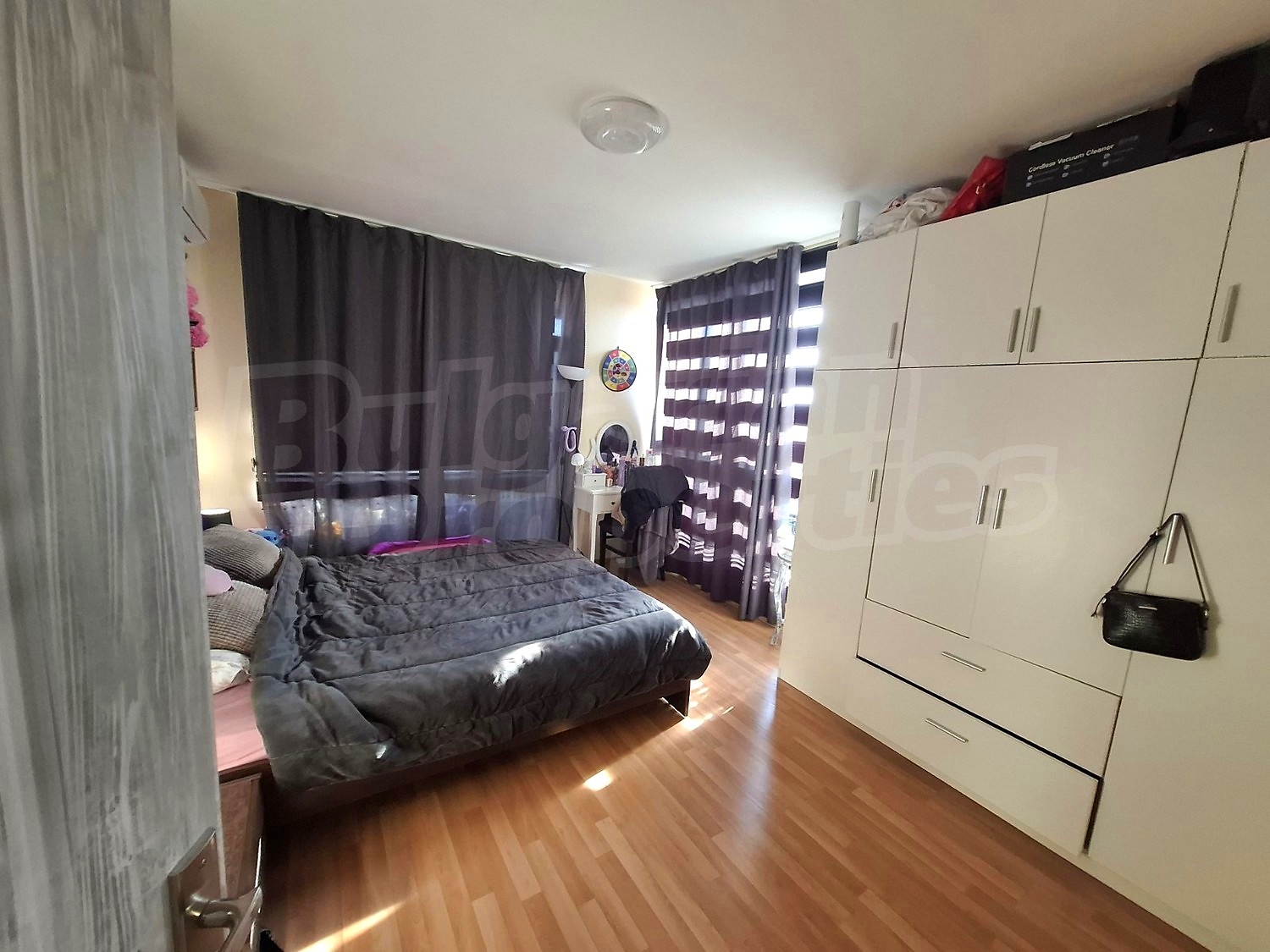Gallery Picture 14