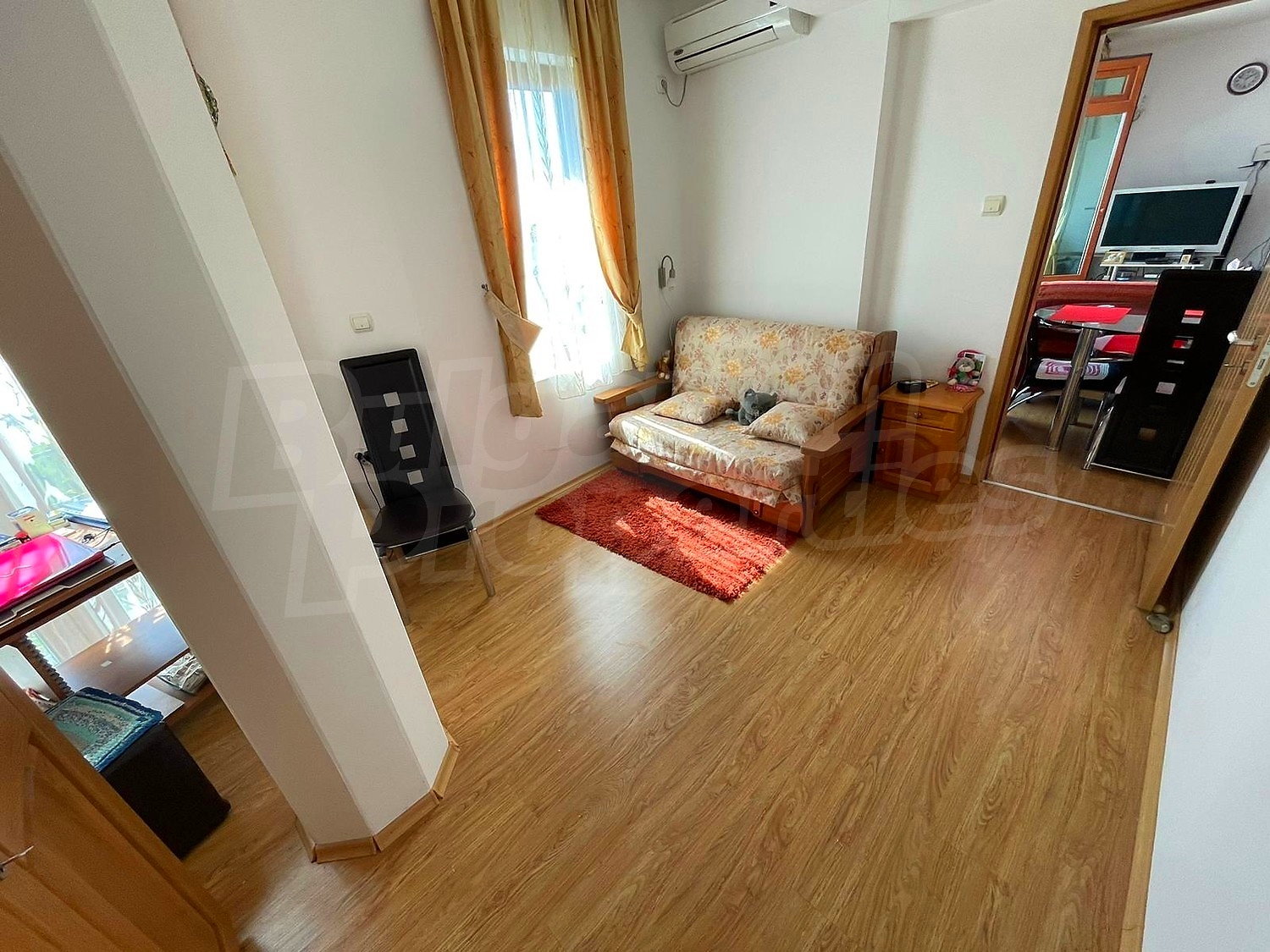Gallery Picture 14
