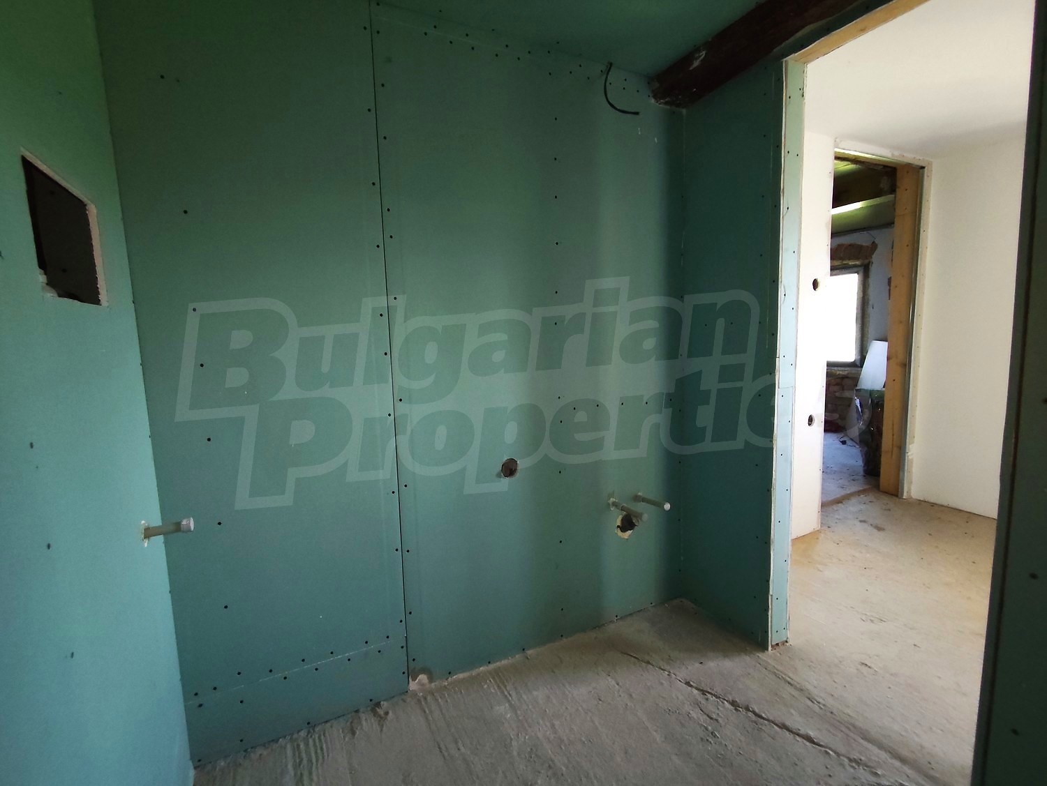 Gallery Picture 13