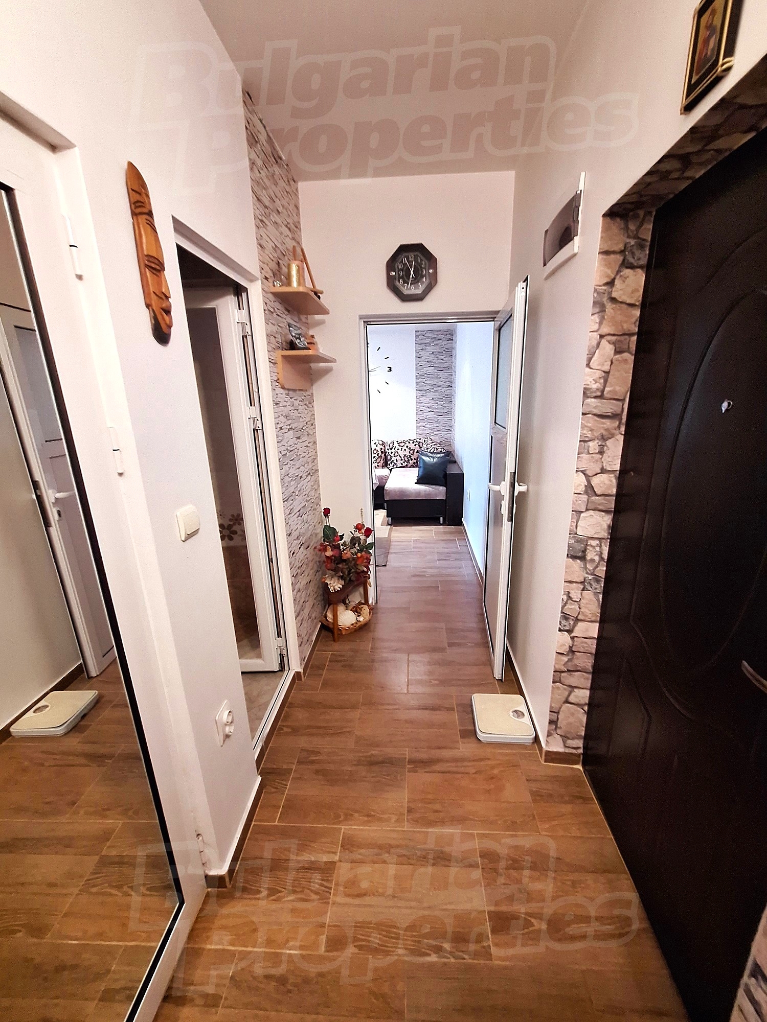 Gallery Picture 5