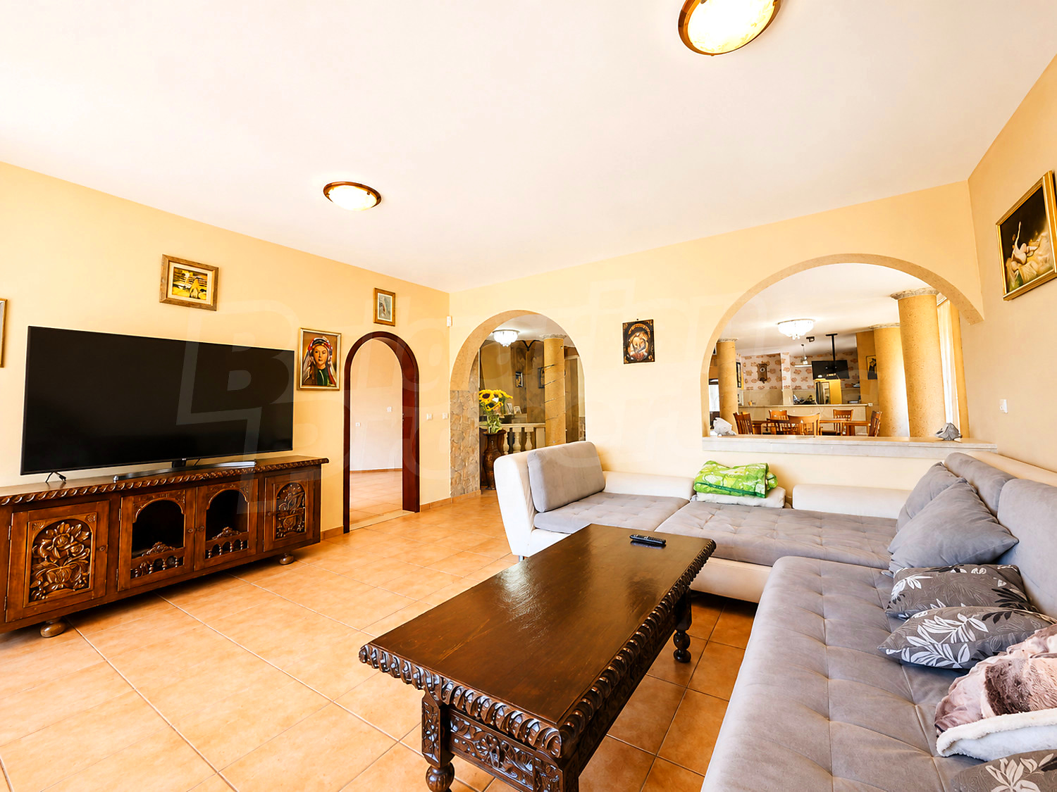 Gallery Picture 14