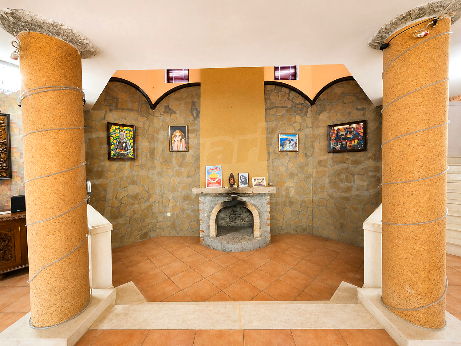 Gallery Picture 10