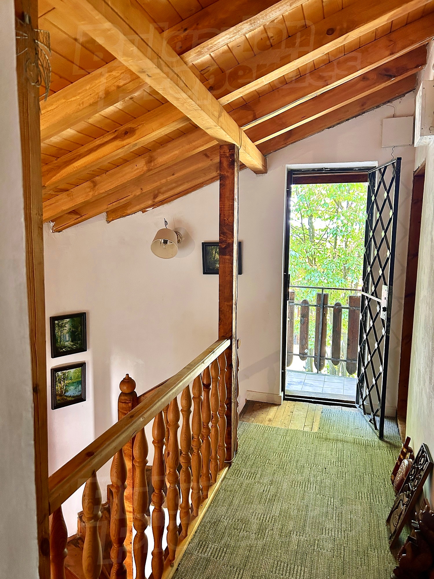 Gallery Picture 12