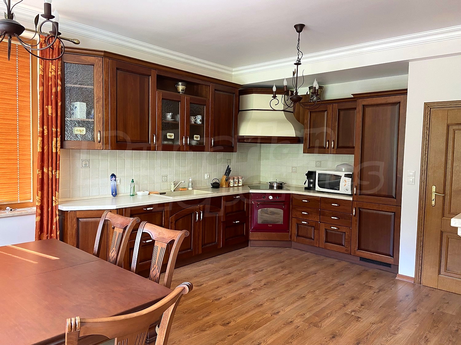 Gallery Picture 5
