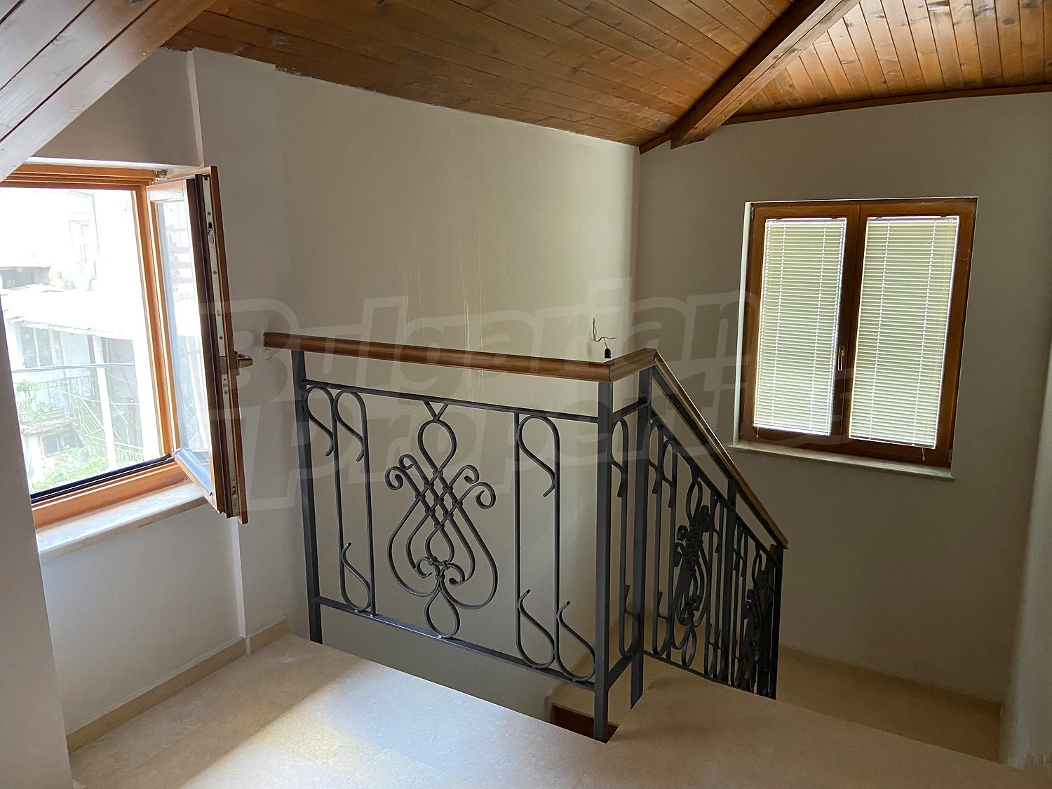 Gallery Picture 18