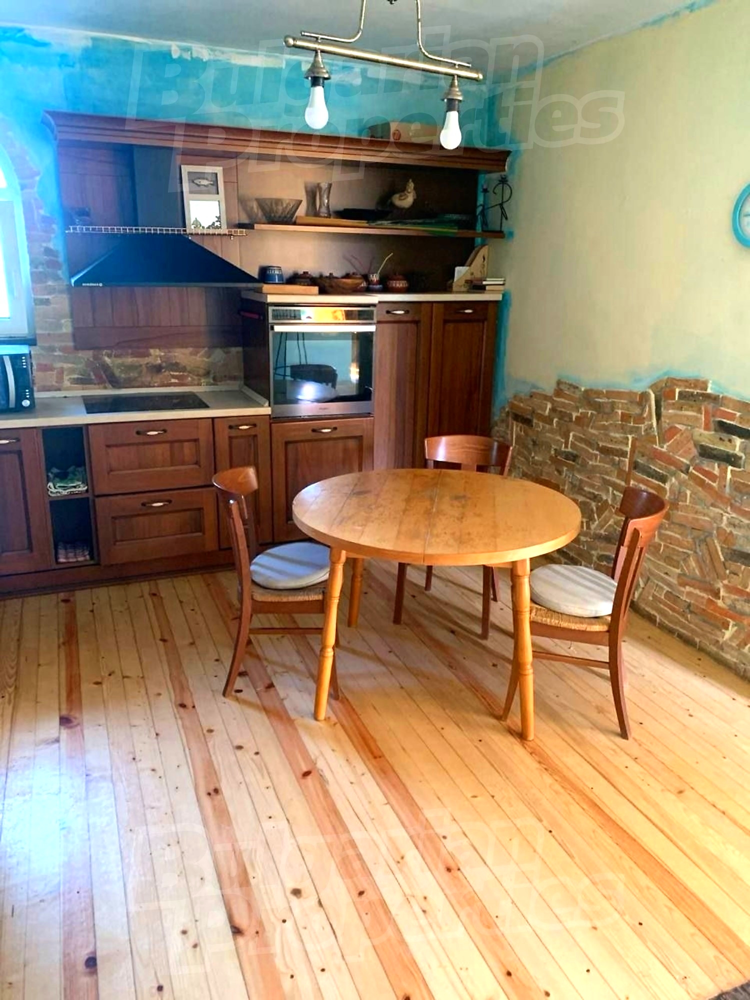 Gallery Picture 5