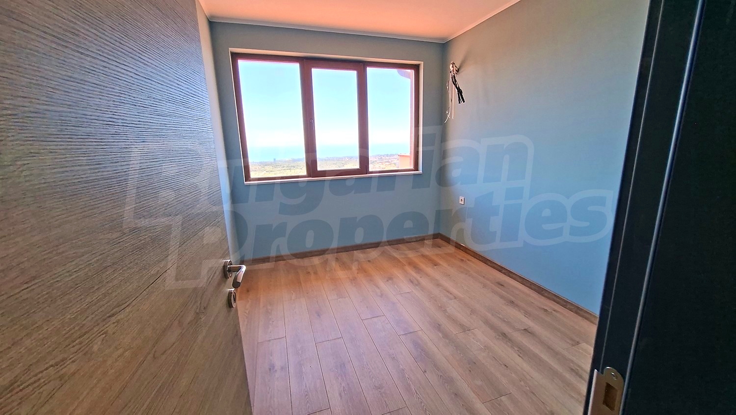 Gallery Picture 4