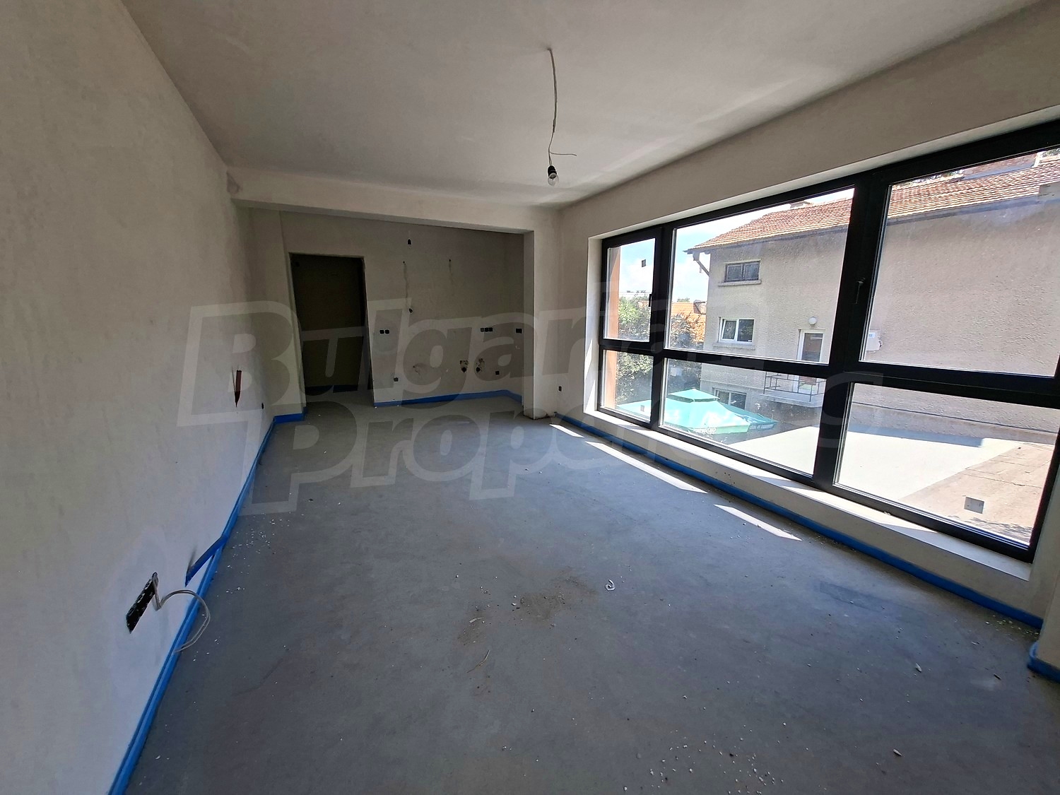 Gallery Picture 4