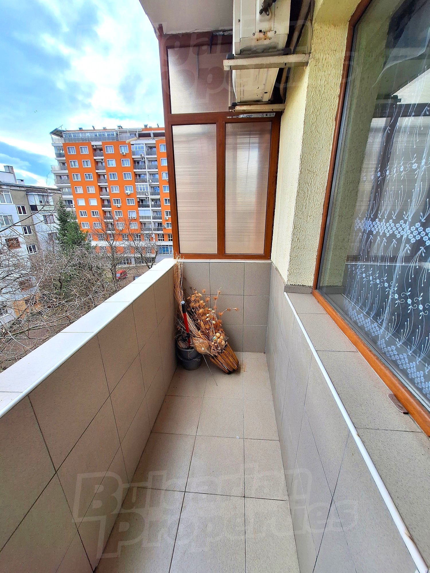 Gallery Picture 14