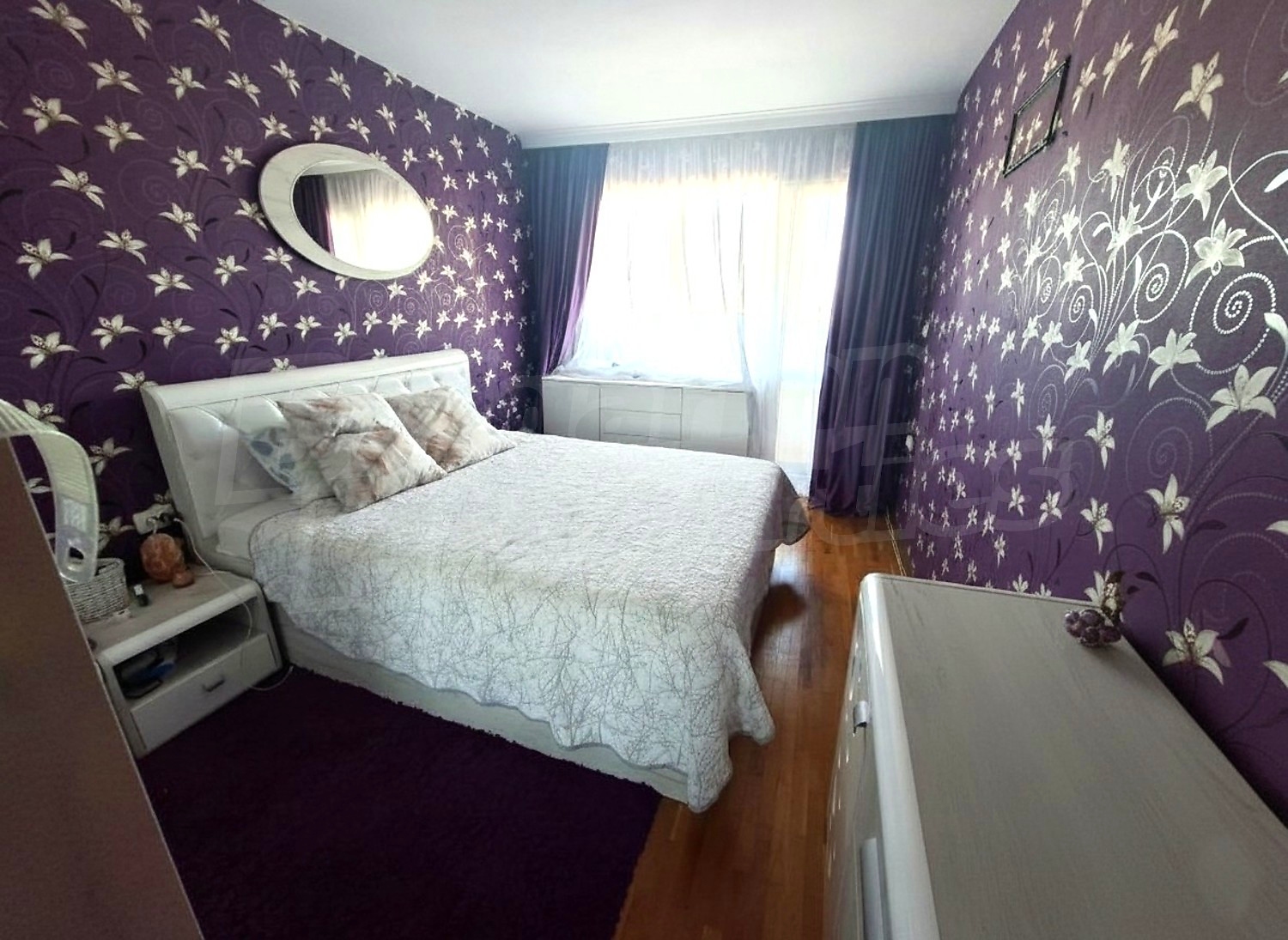 Gallery Picture 3