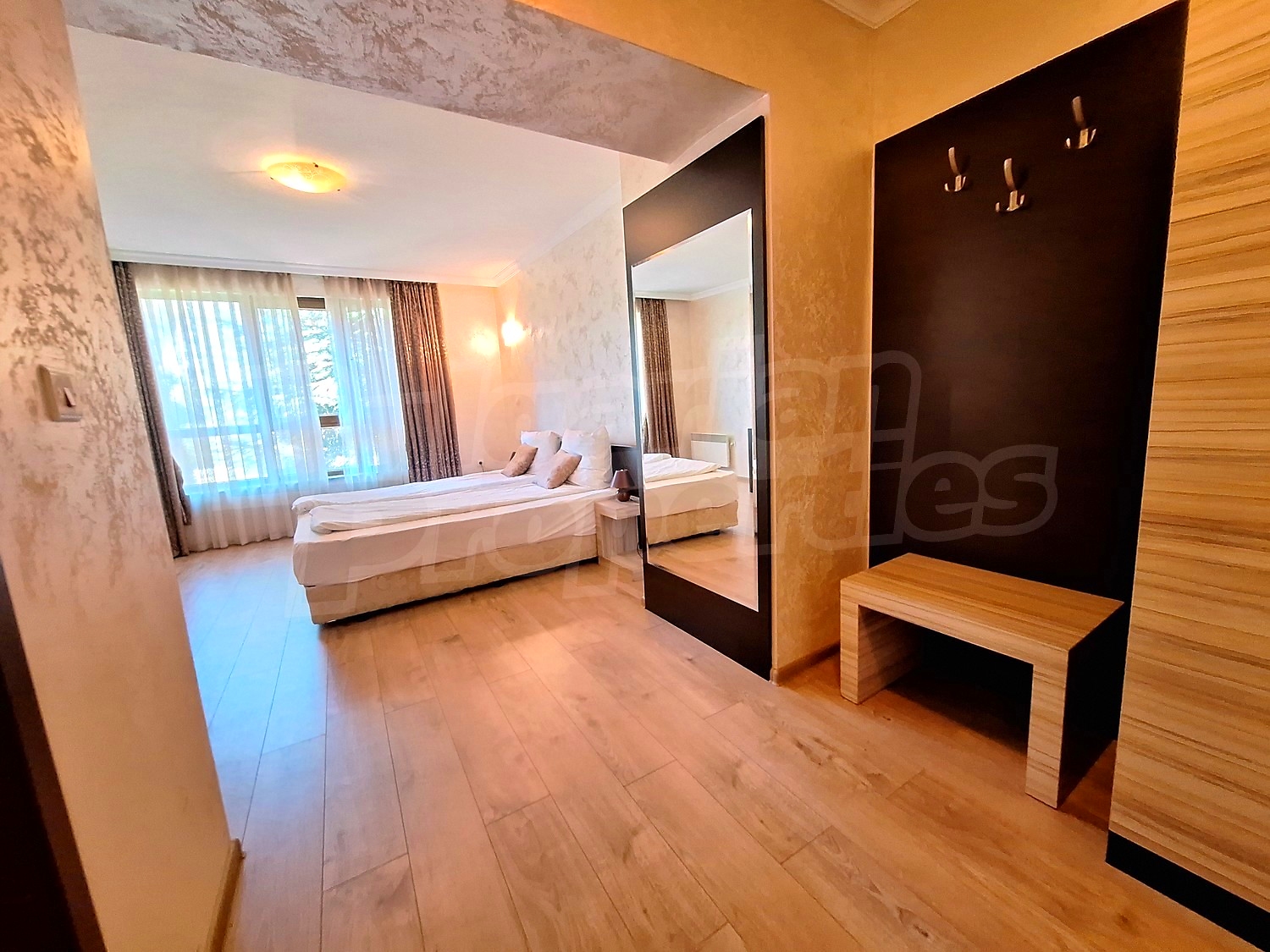 Gallery Picture 7