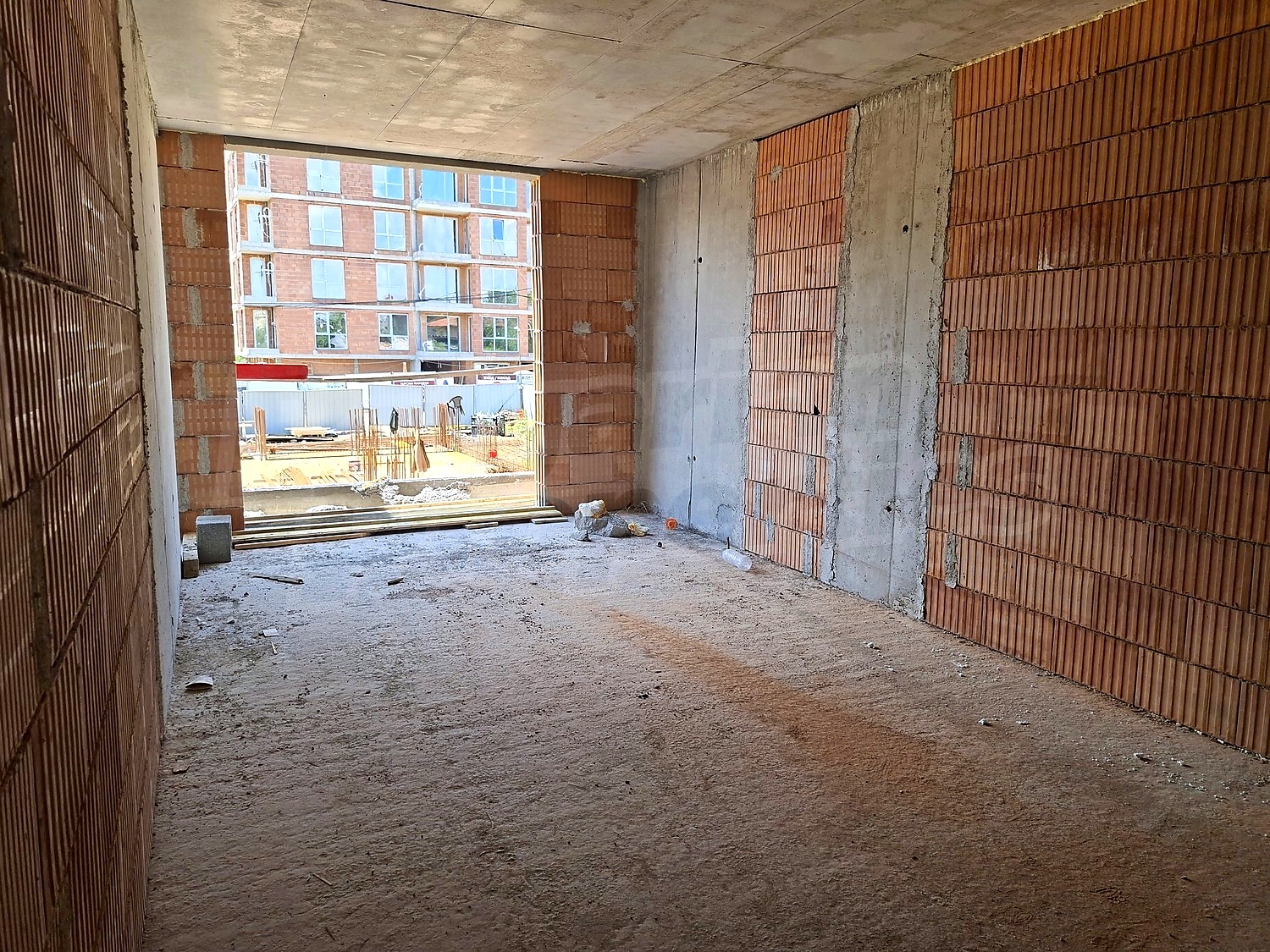 Gallery Picture 4