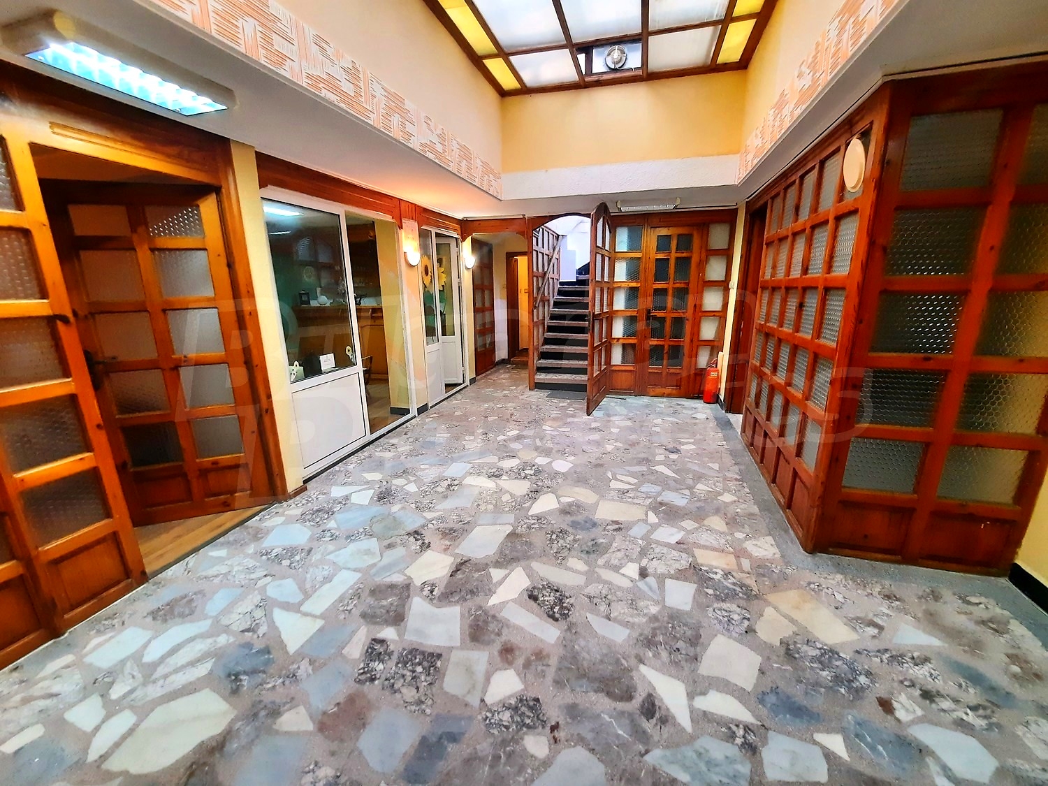 Gallery Picture 2