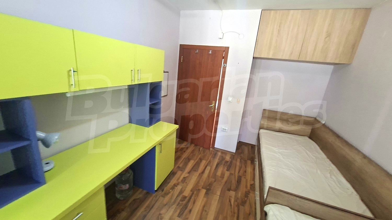 Gallery Picture 32