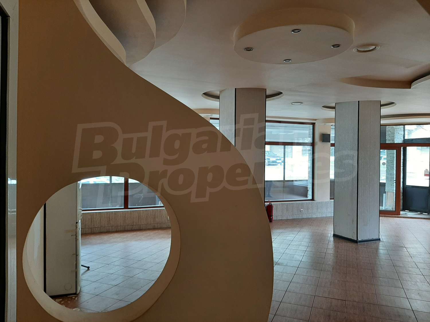 Gallery Picture 4