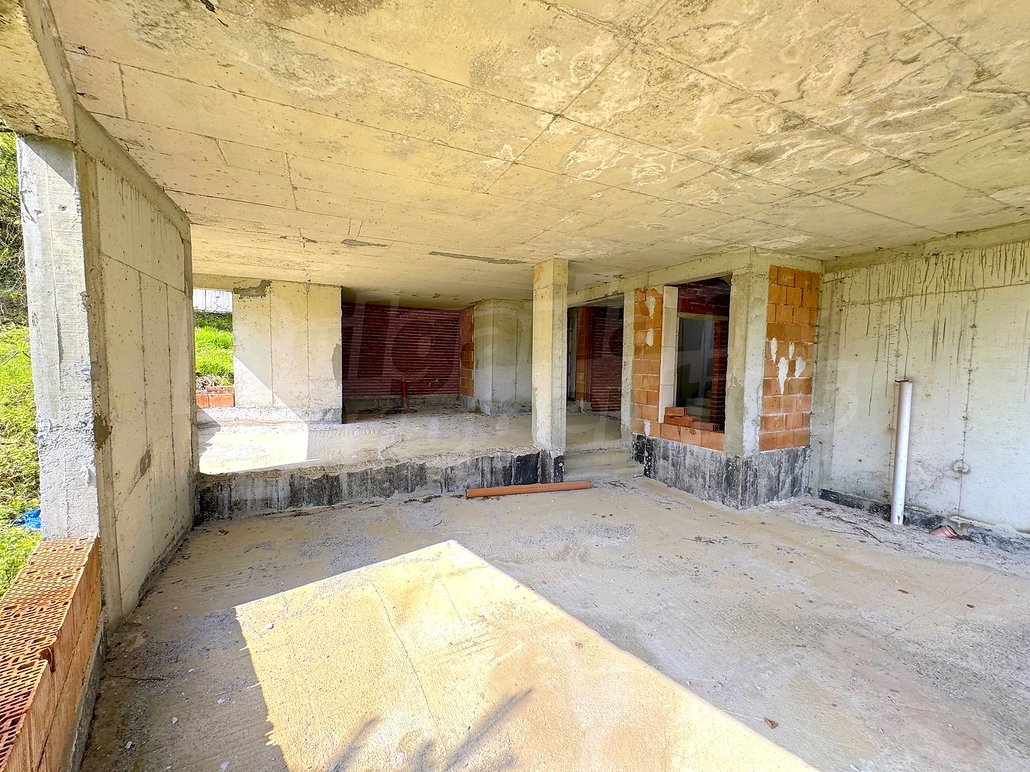 Gallery Picture 10