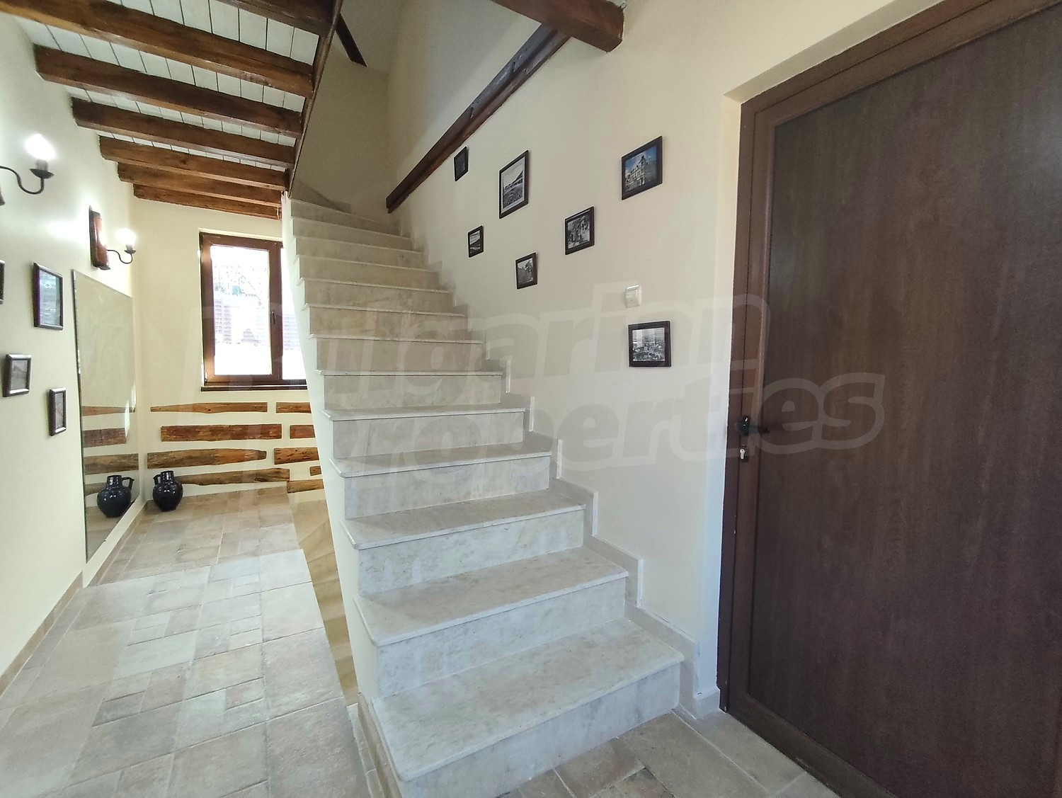 Gallery Picture 24