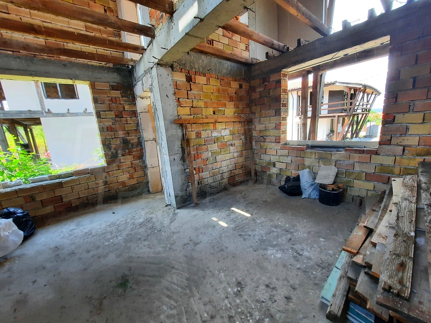 Gallery Picture 27