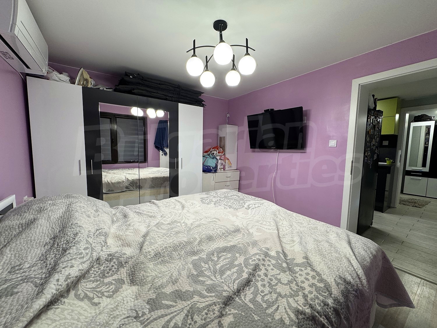Gallery Picture 12