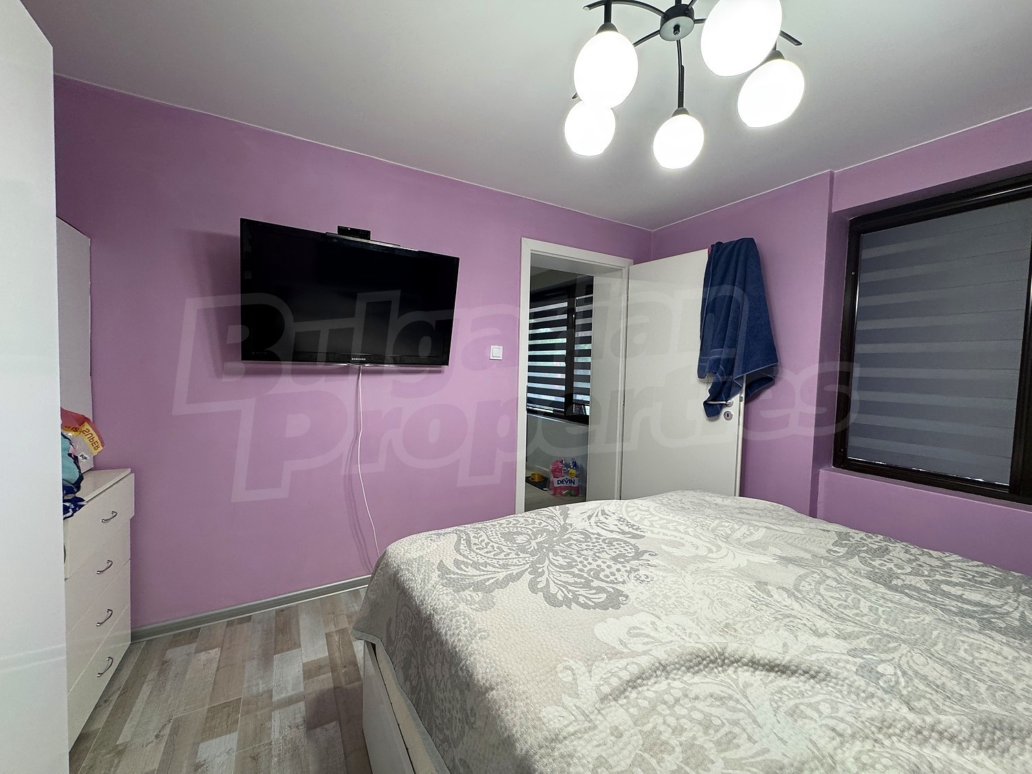 Gallery Picture 13