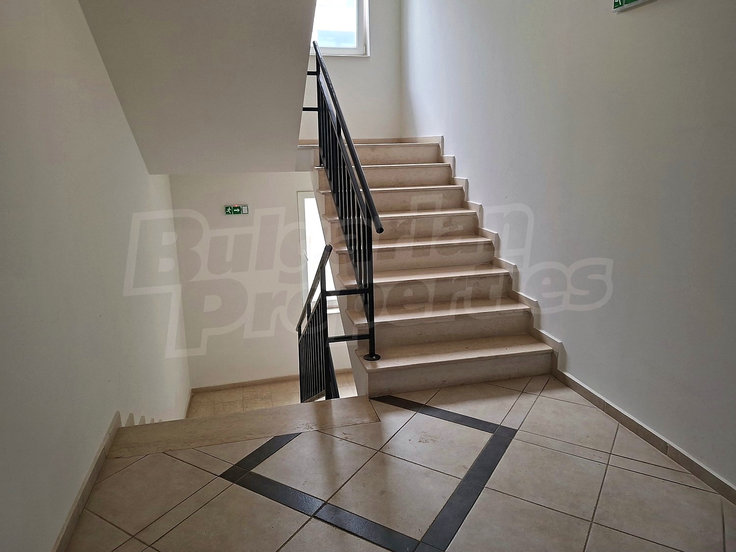 Gallery Picture 24