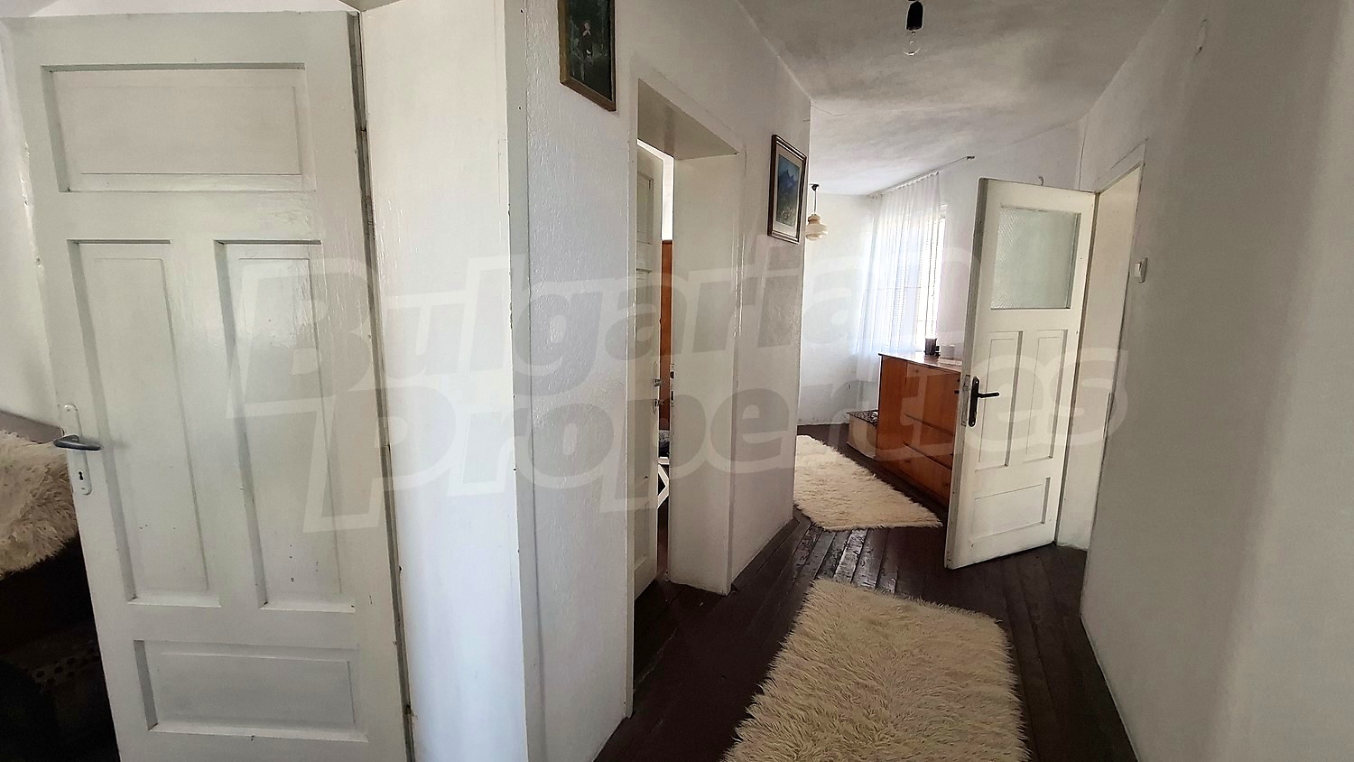 Gallery Picture 10