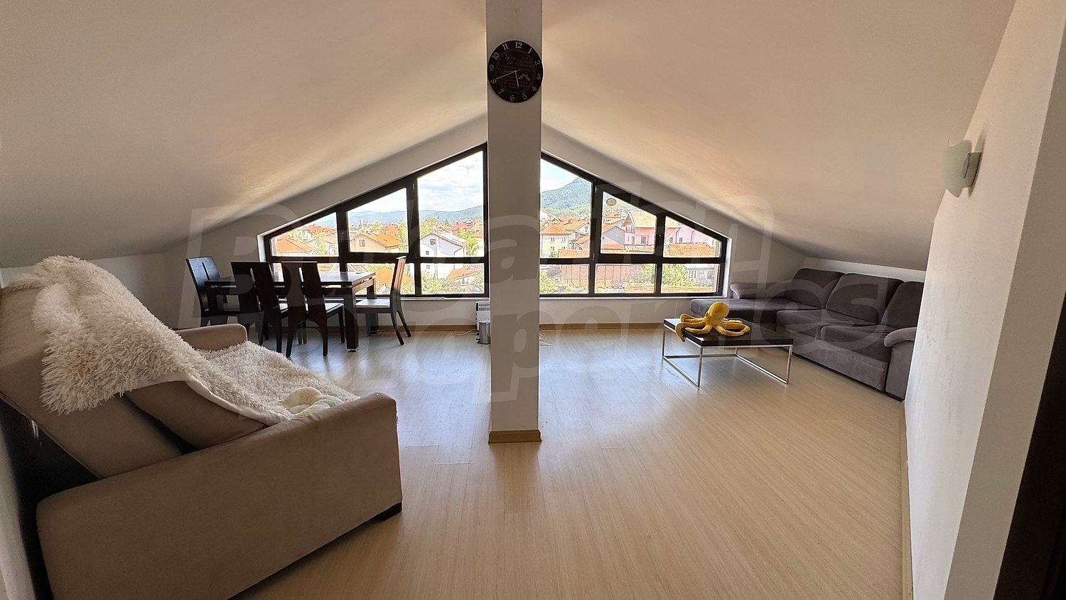 Gallery Picture 6