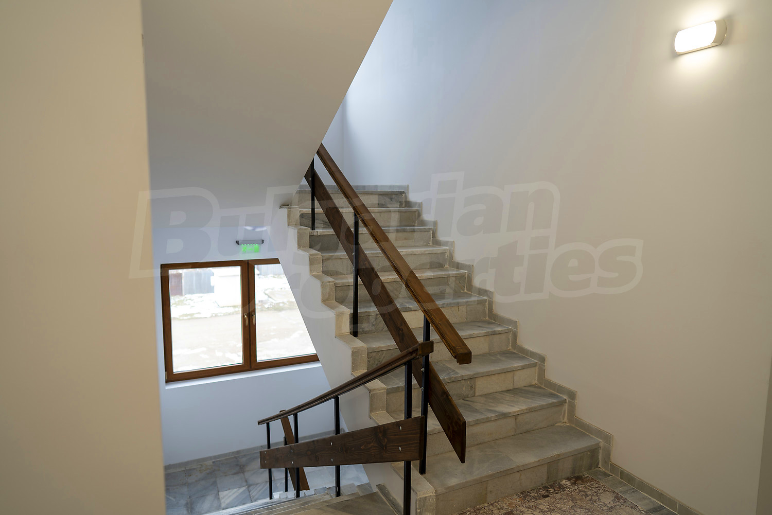 Gallery Picture 133