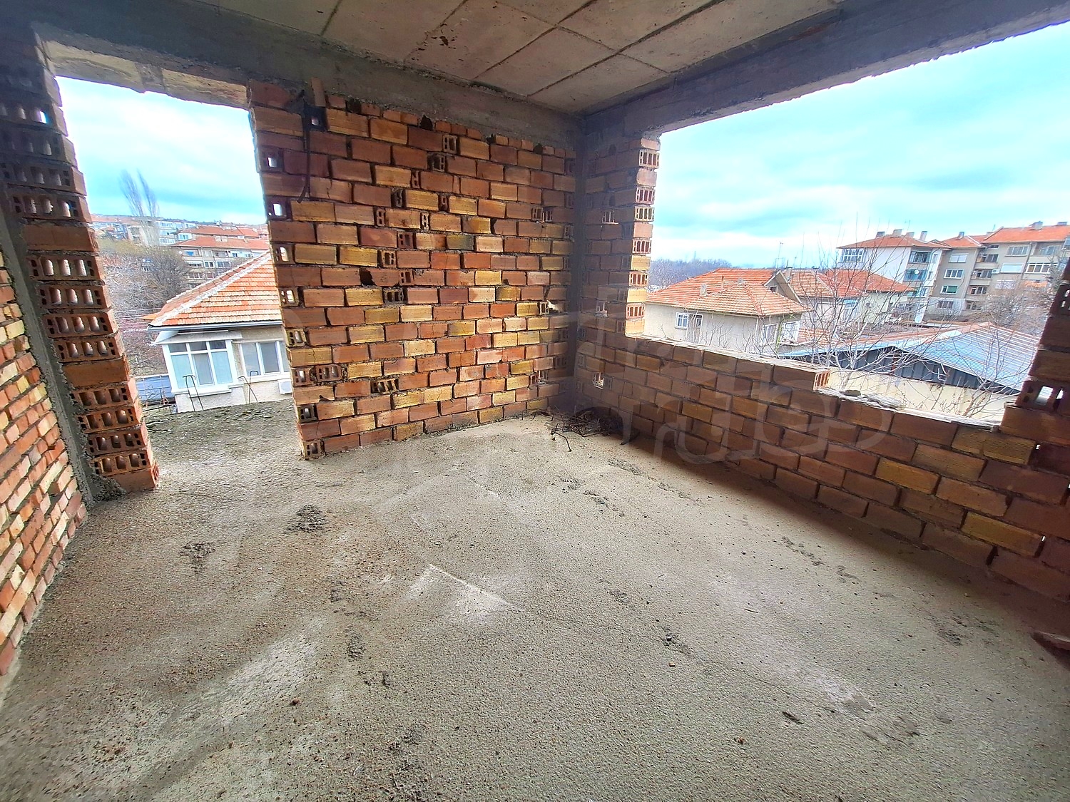 Gallery Picture 4