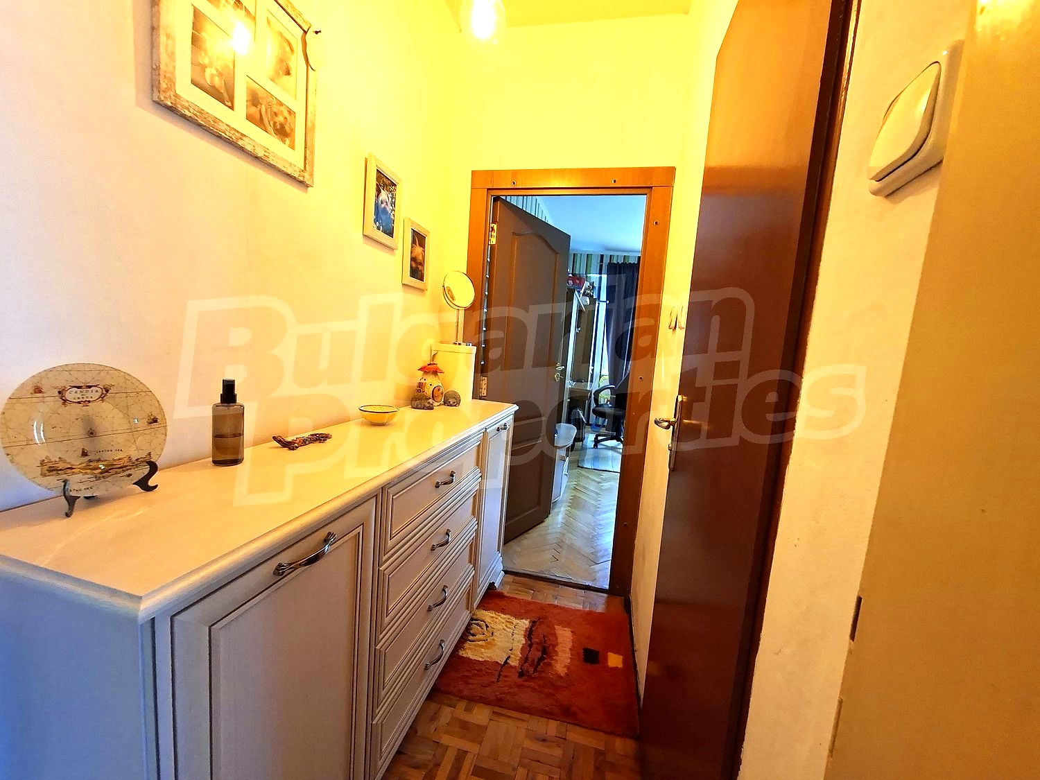 Gallery Picture 17
