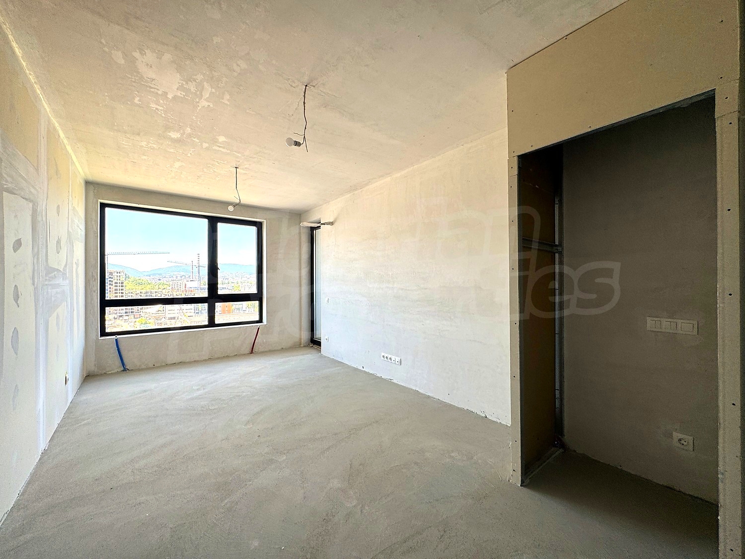 Gallery Picture 2