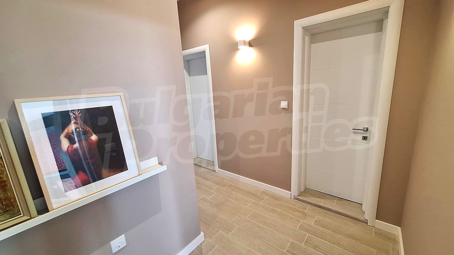 Gallery Picture 23