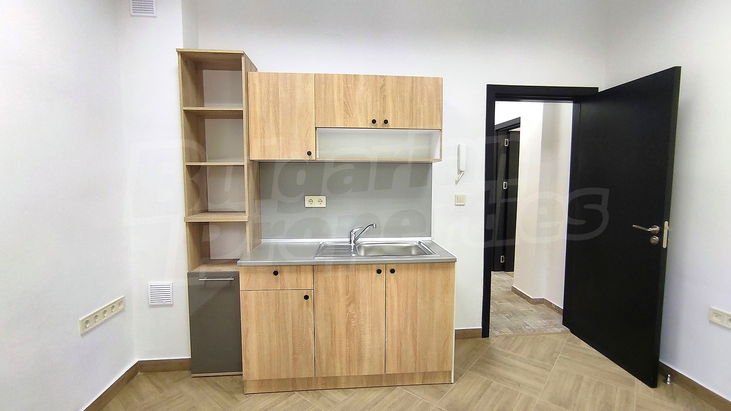 Gallery Picture 5