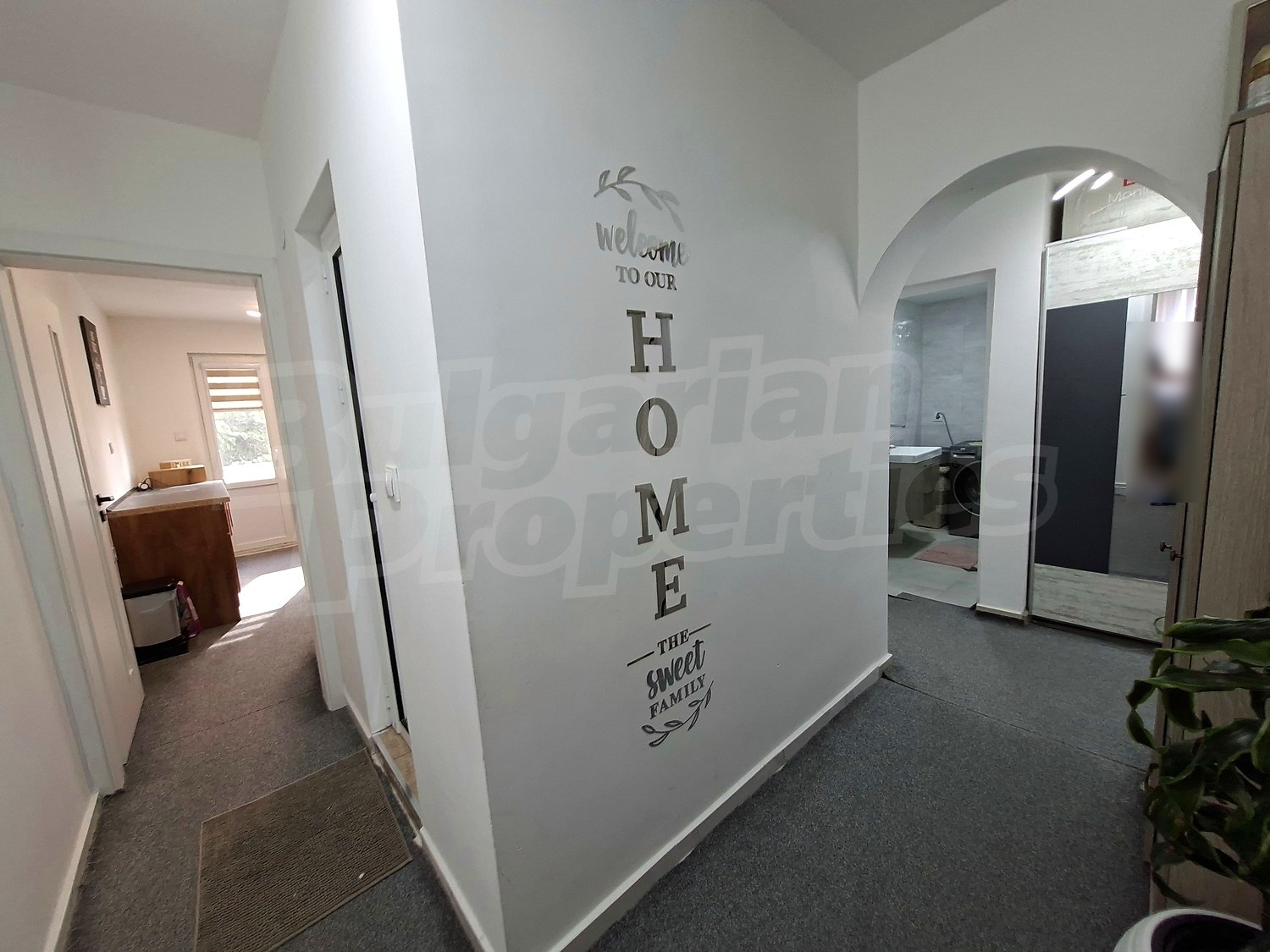 Gallery Picture 30