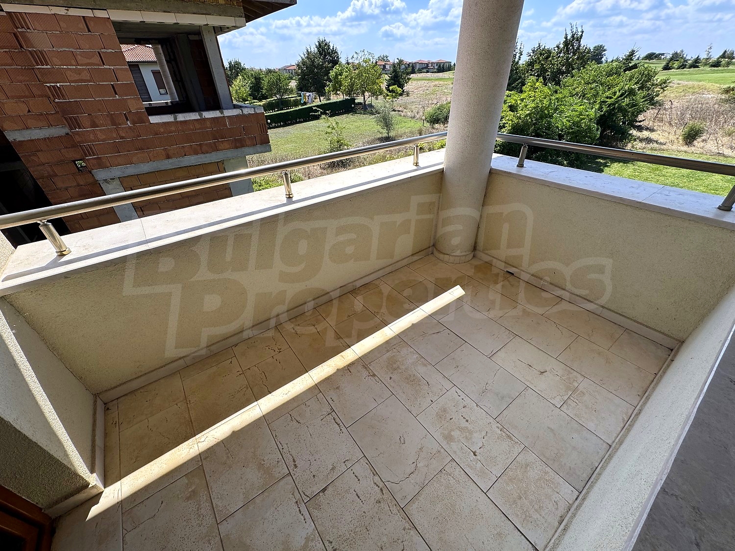 Gallery Picture 32