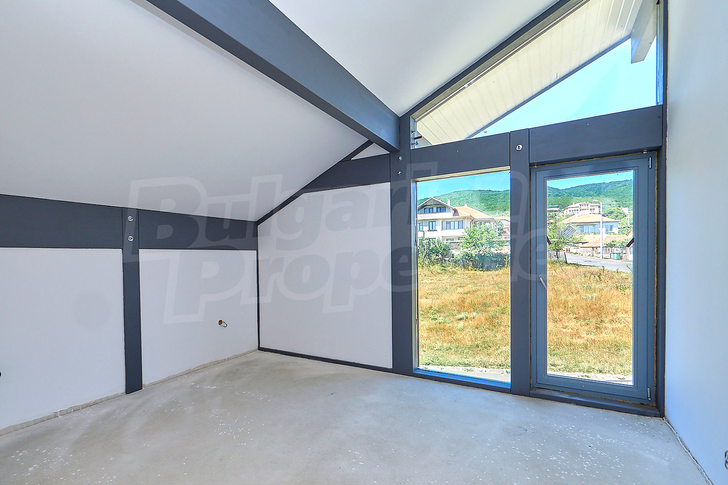 Gallery Picture 17
