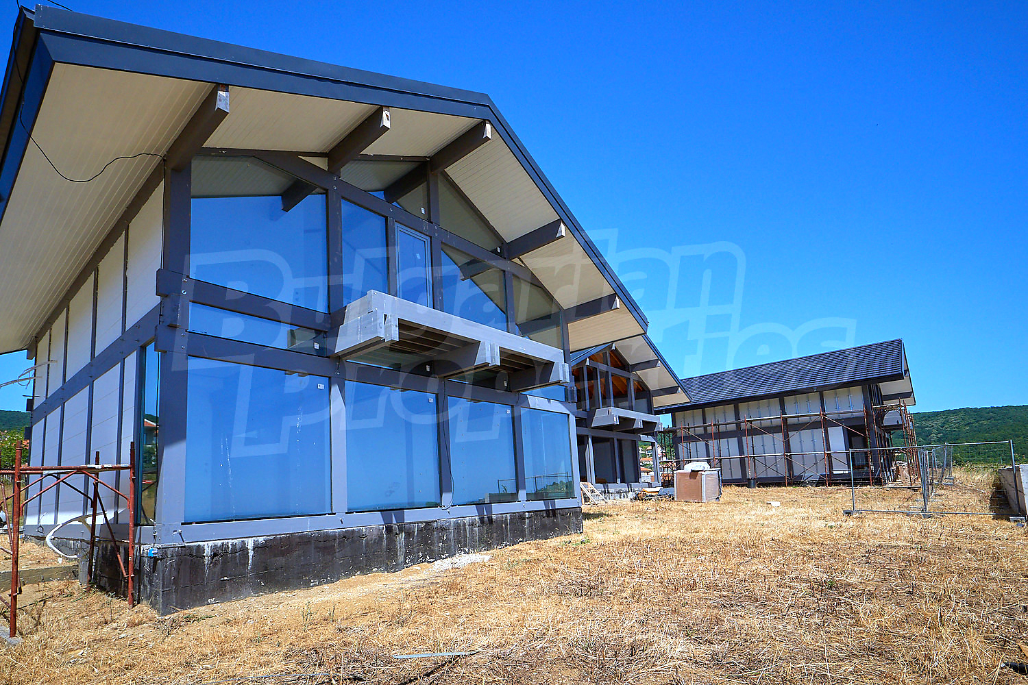 Gallery Picture 3