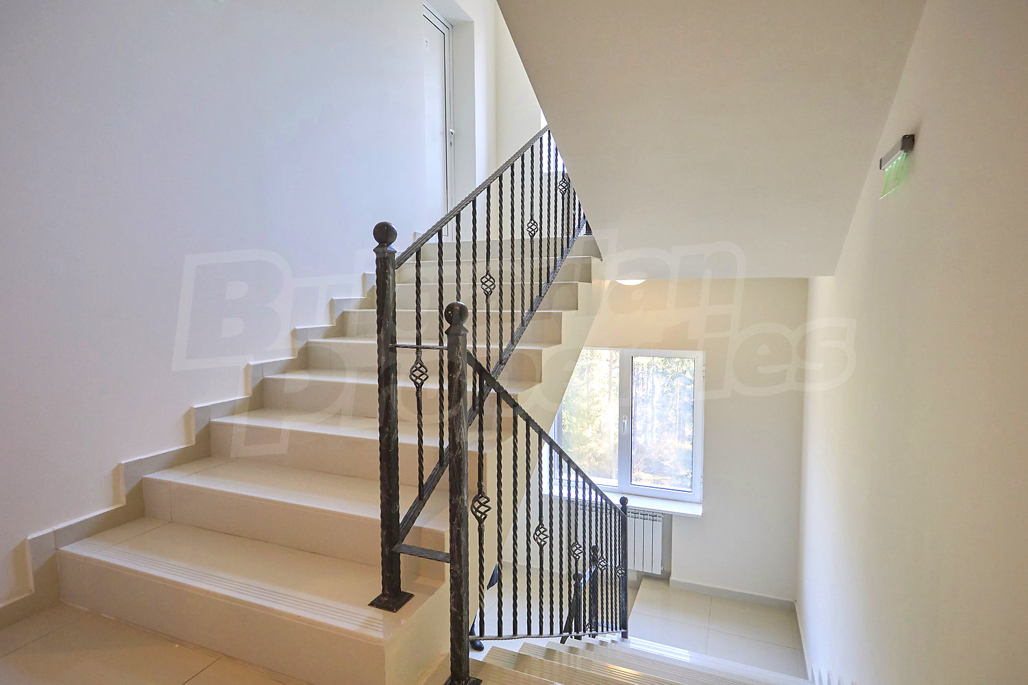 Gallery Picture 28