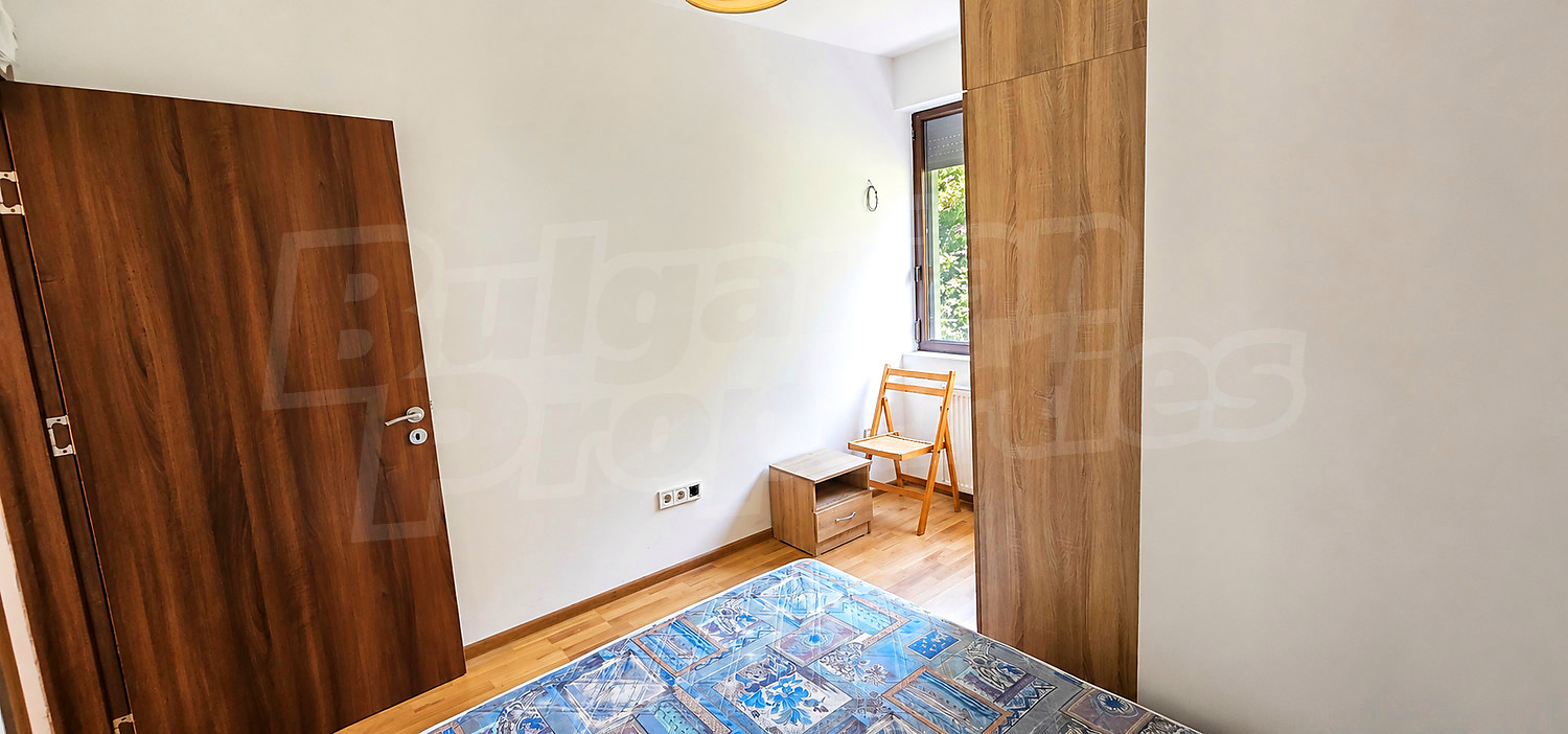 Gallery Picture 9