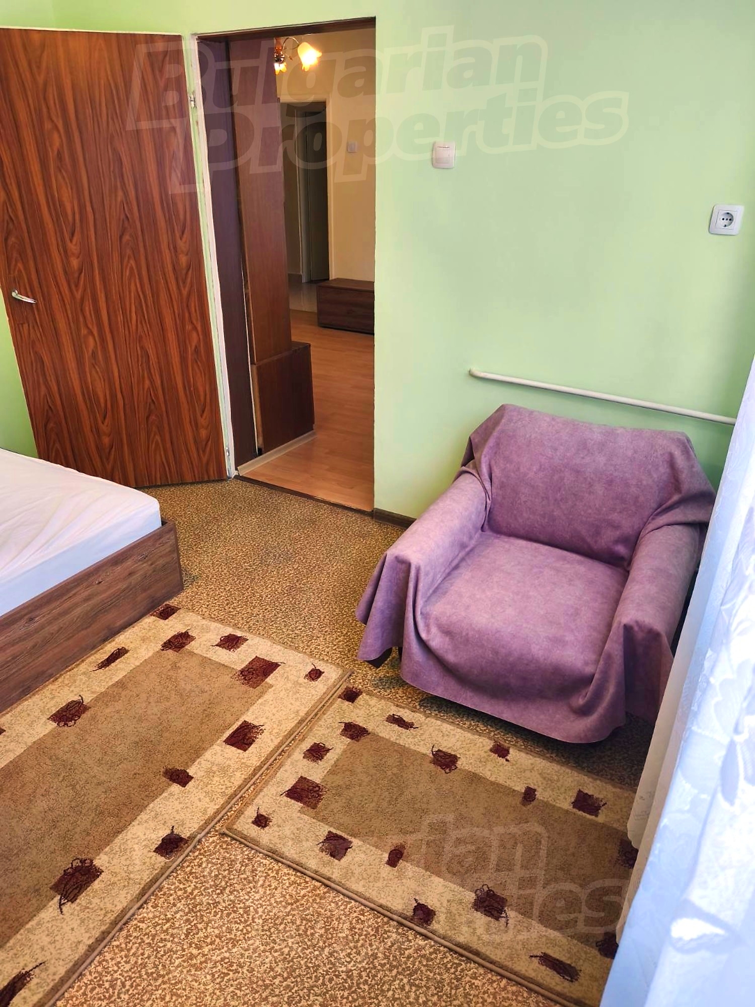 Gallery Picture 12