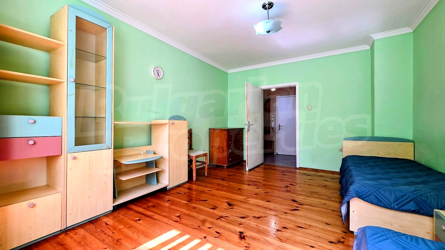Gallery Picture 8