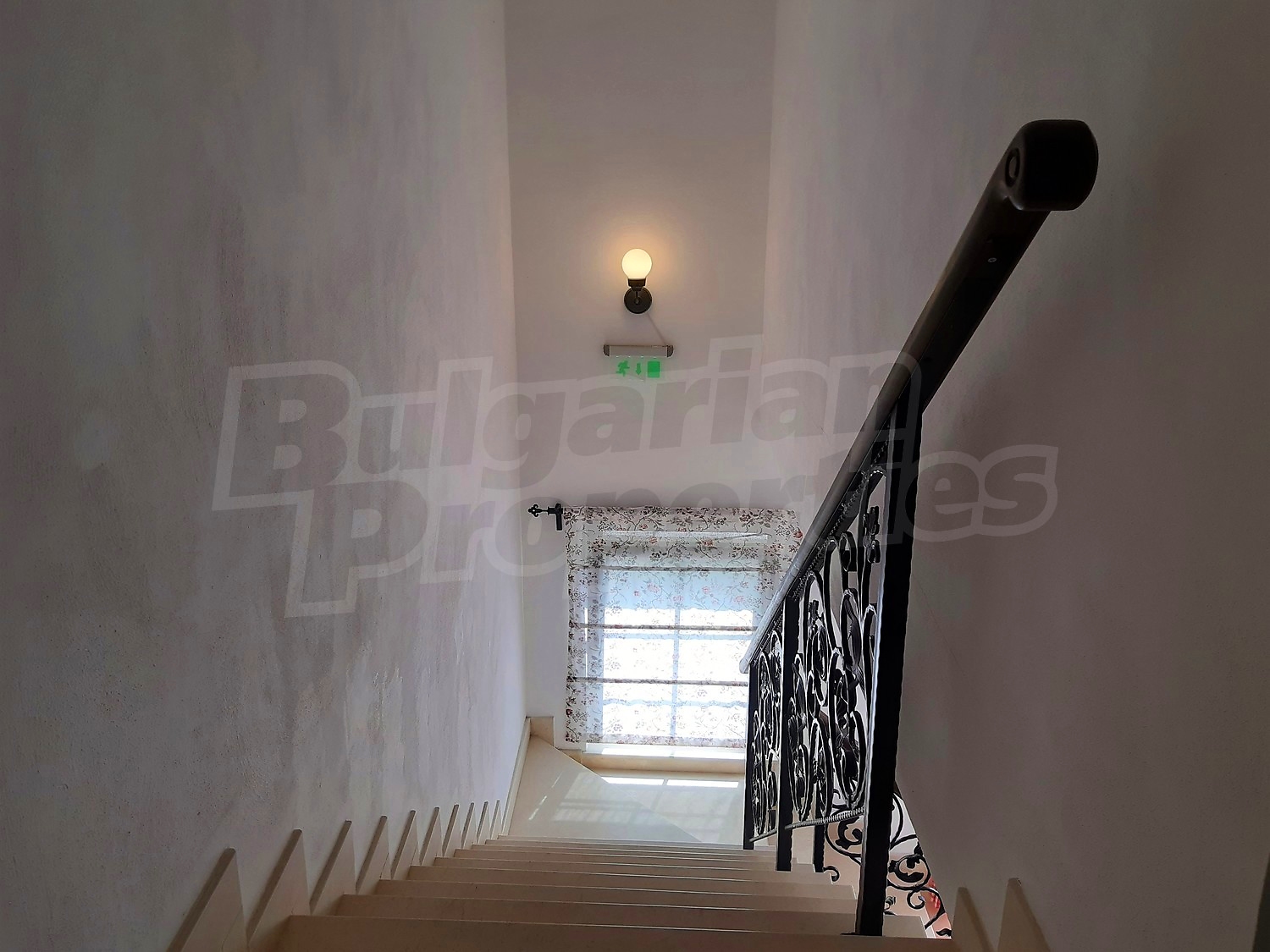 Gallery Picture 27
