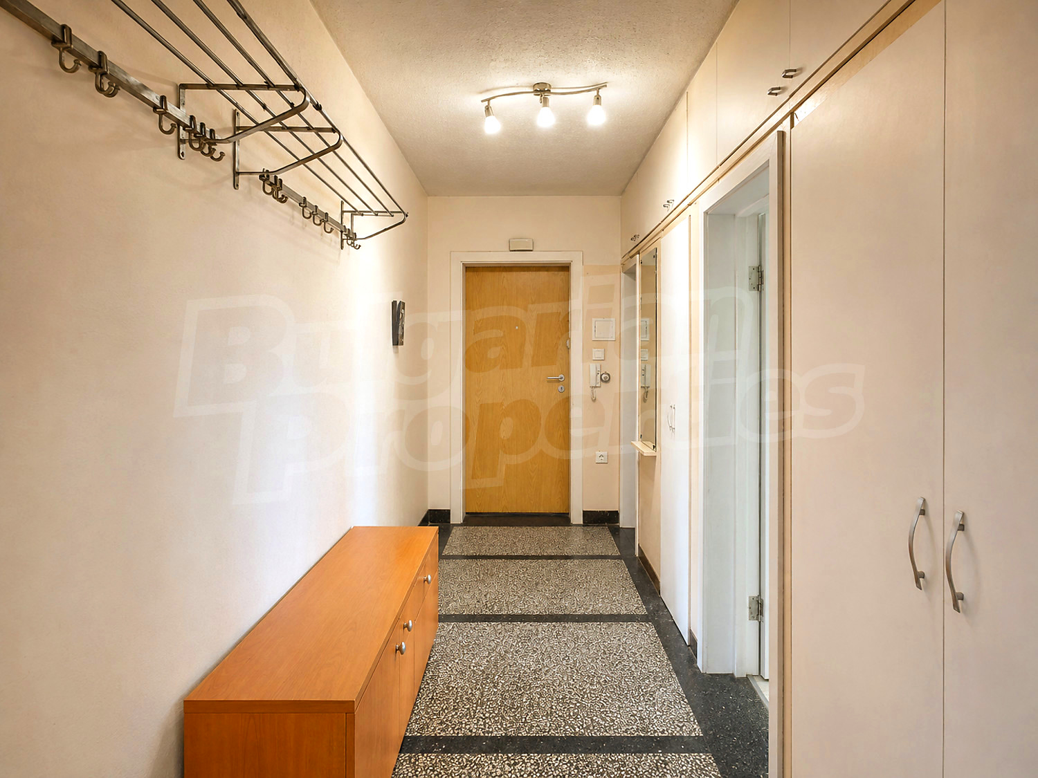 Gallery Picture 17