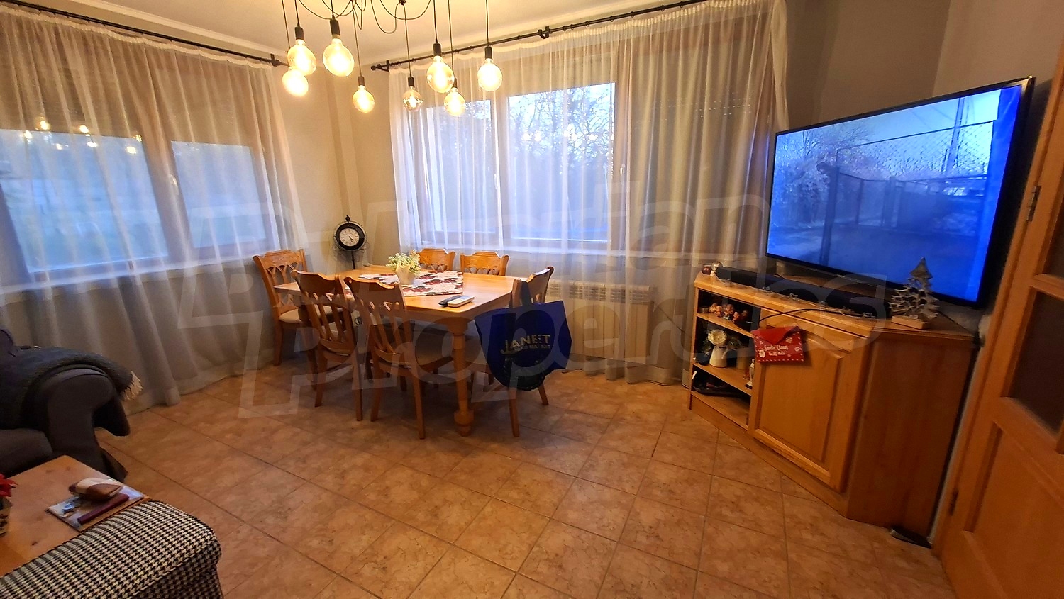 Gallery Picture 19