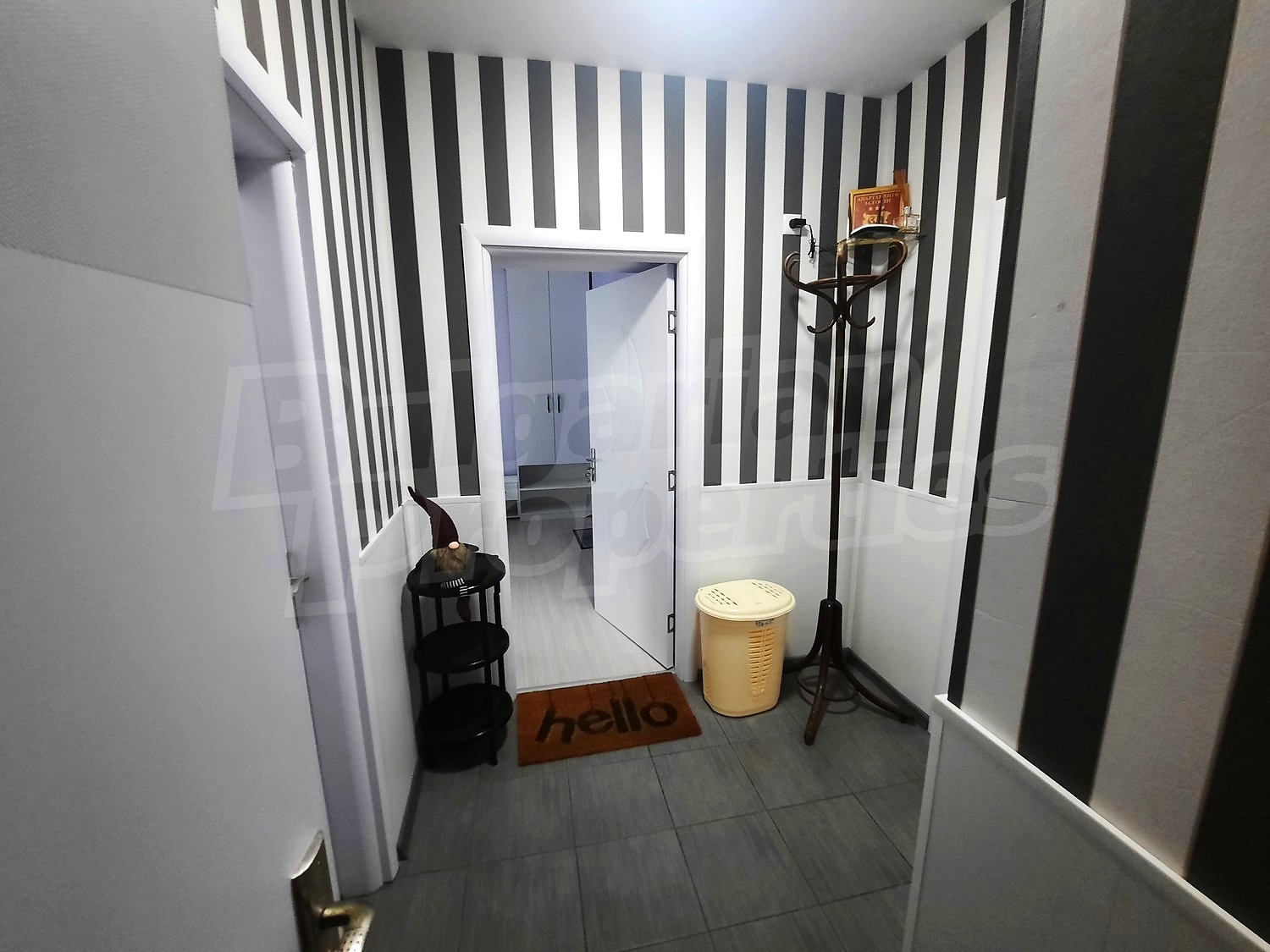 Gallery Picture 14